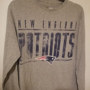 New England Patriots Distressed Vintage Long Sleeve T Shirt. Size Medium…
